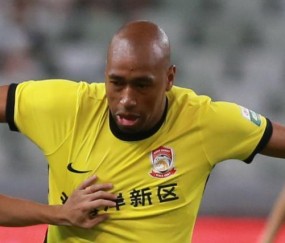 FB体育-【中超】阿兰绝平爱德华多首球 西海岸2比2扳平亚泰